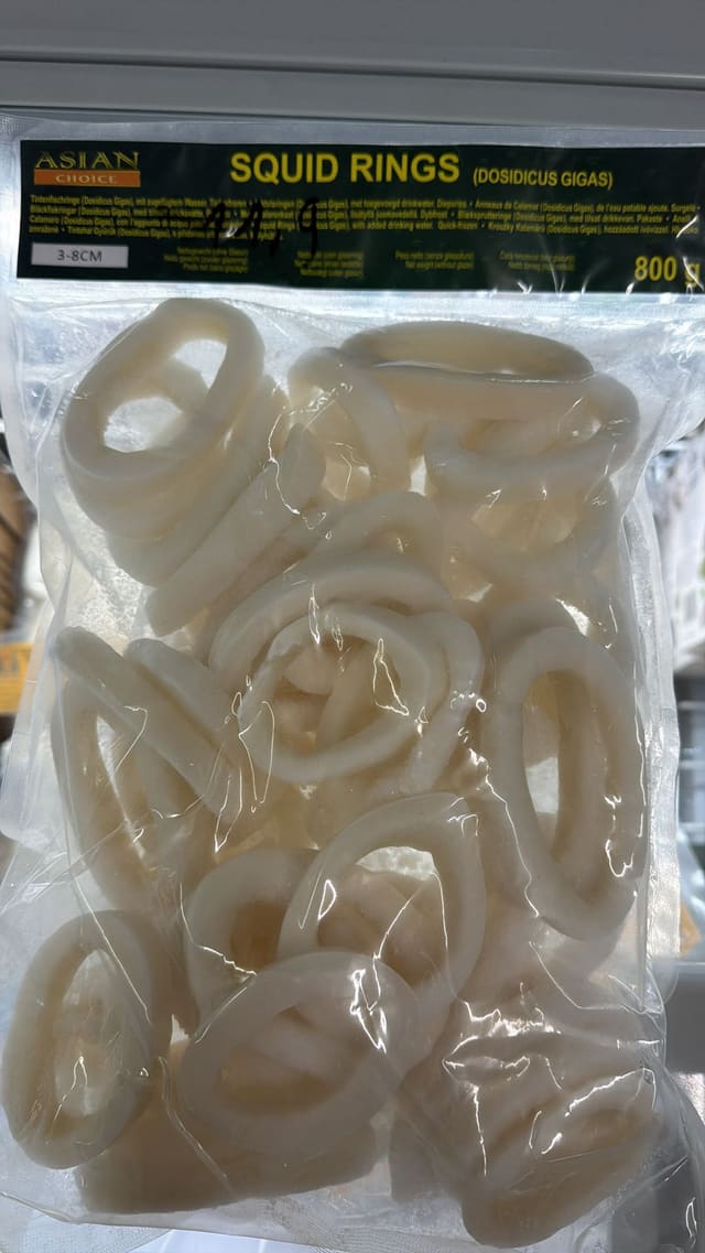 Frozen squid rings
