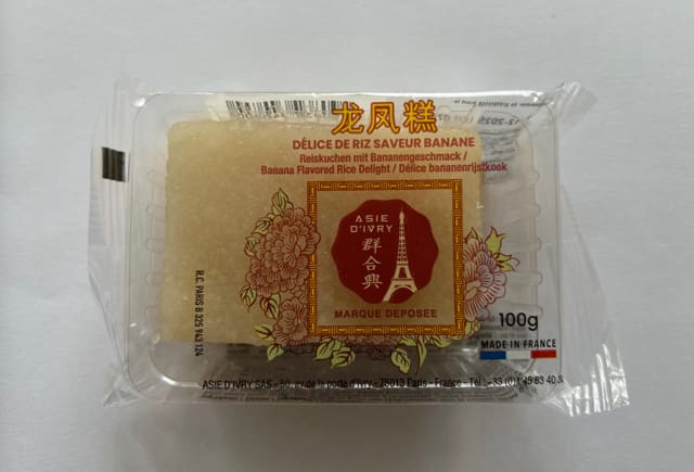 Rice cake sweetened with banana flavor